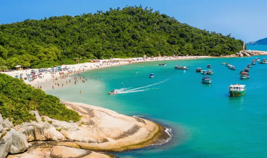 Ilha do Campeche saída Praia da Armação